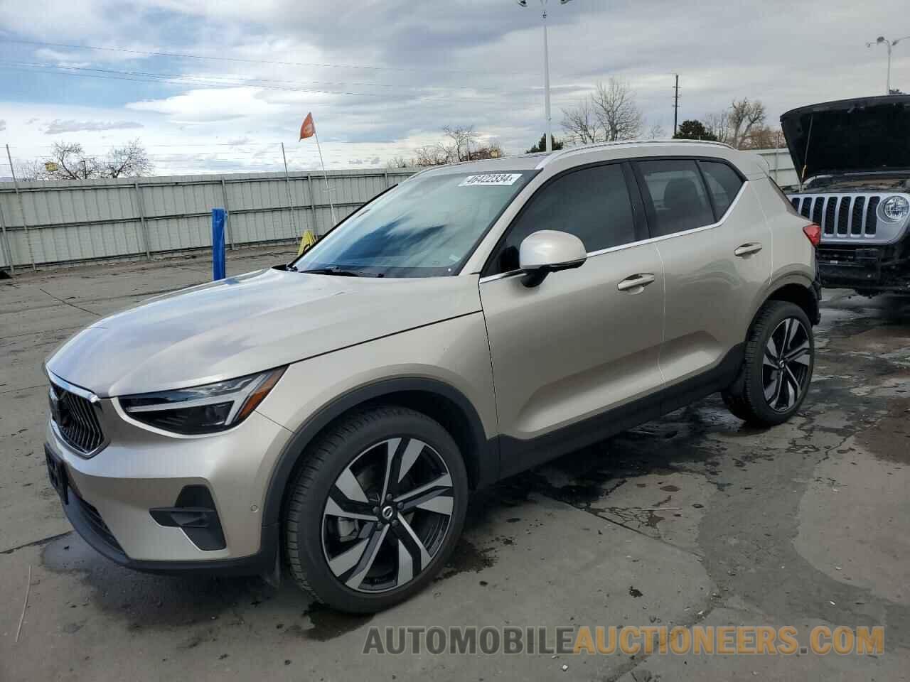 YV4L12UE2R2226874 VOLVO XC40 PLUS 2024