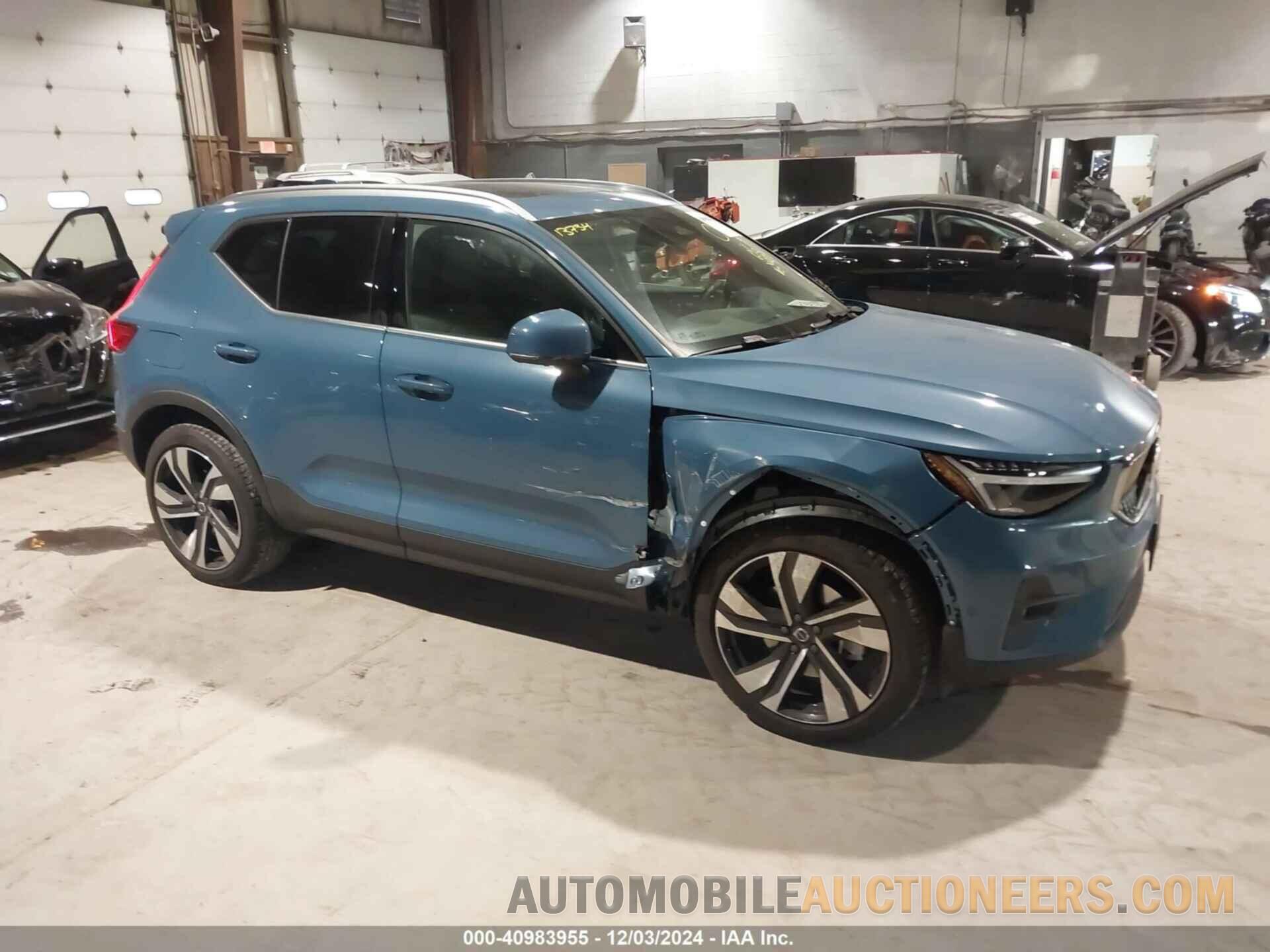 YV4L12UE9R2225740 VOLVO XC40 2024