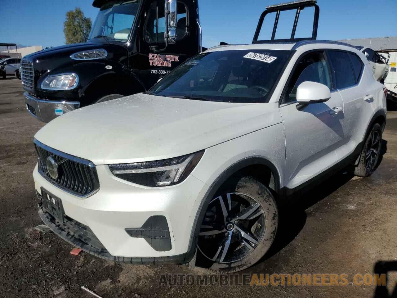 YV4L12UJ9S2467222 VOLVO XC40 CORE 2024