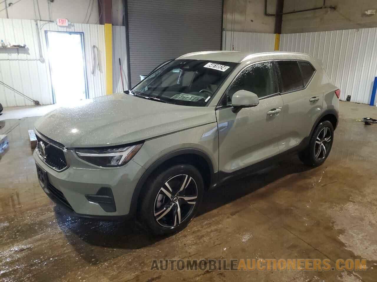 YV4L12UK0P2965728 VOLVO XC40 CORE 2023