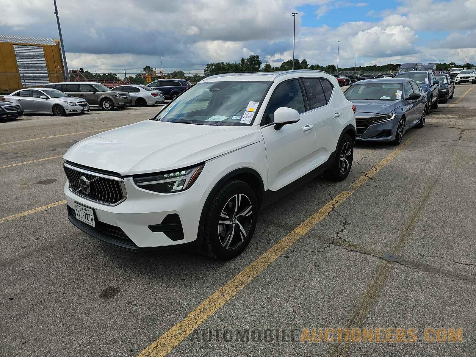 YV4L12UK0R2328793 Volvo XC40 2024