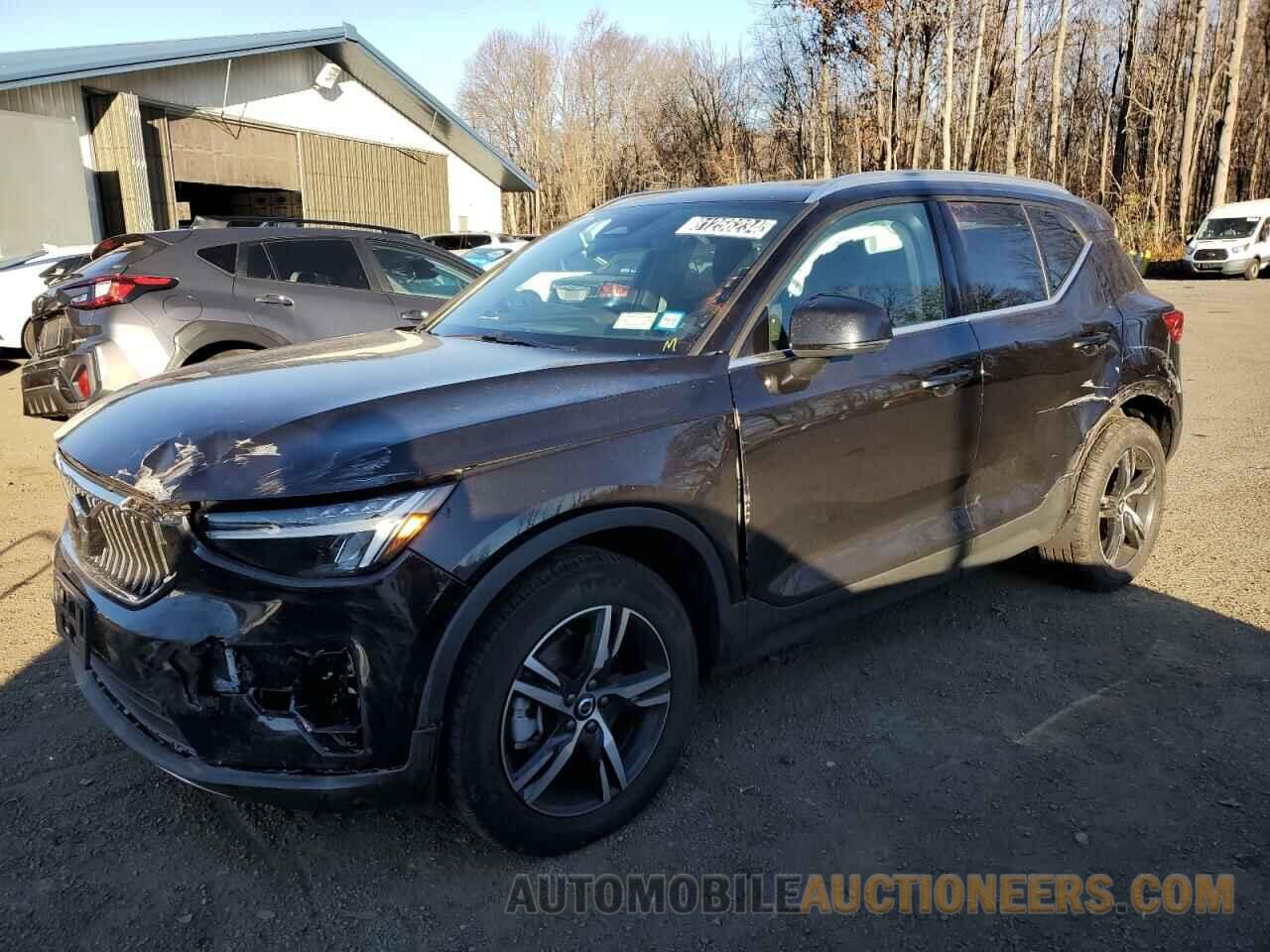 YV4L12UK0R2336862 VOLVO XC40 CORE 2024