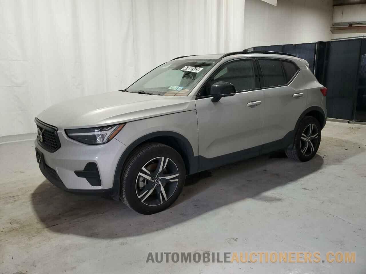 YV4L12UK9R2336505 VOLVO XC40 CORE 2024