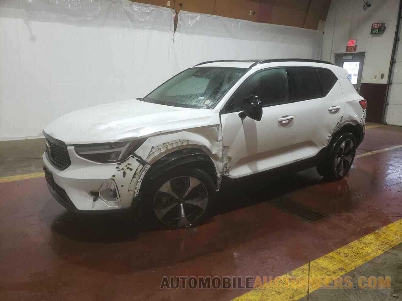 YV4L12UL1R2244619 VOLVO XC40 PLUS 2024