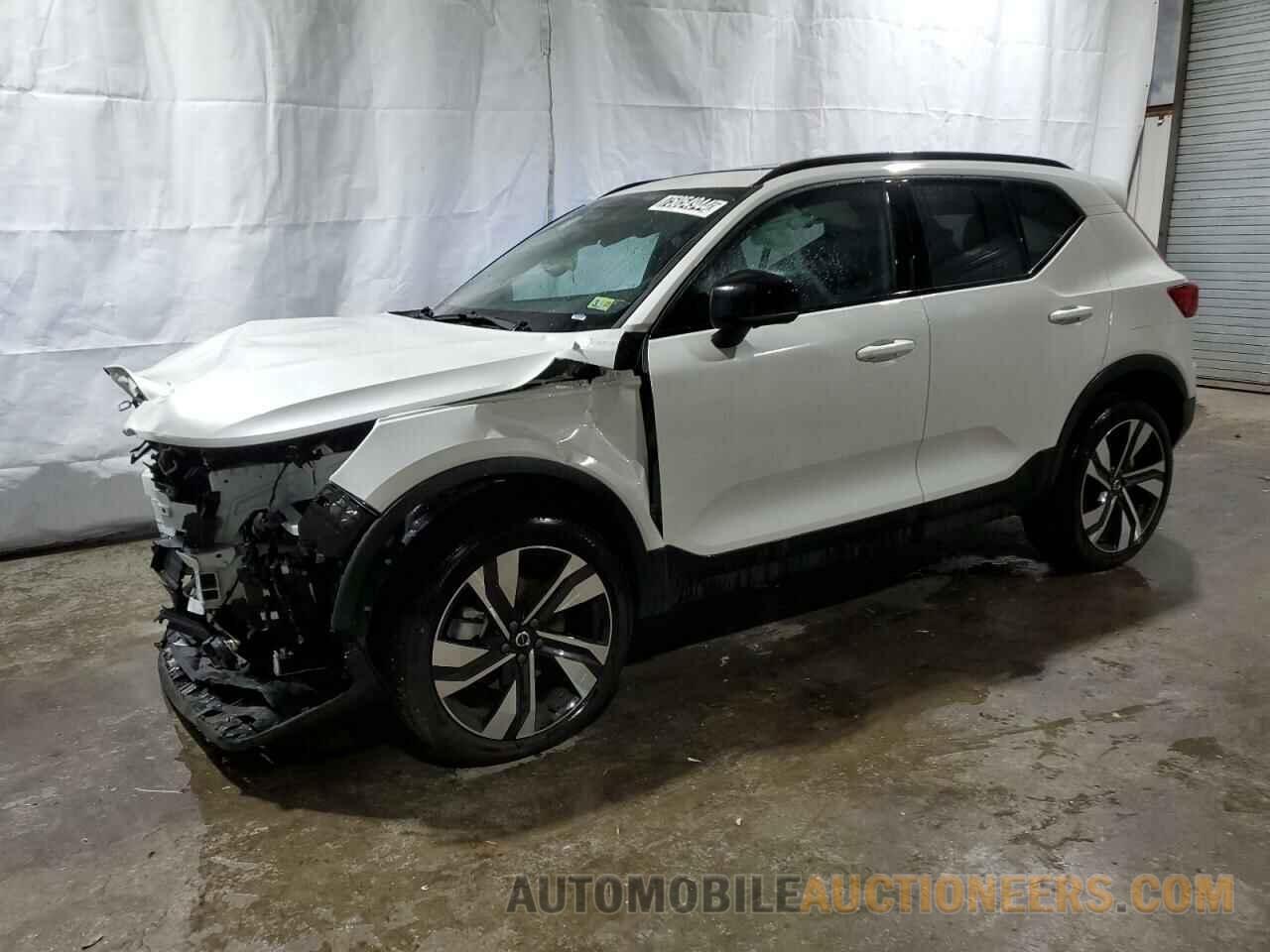 YV4L12UL4R2272849 VOLVO XC40 PLUS 2024