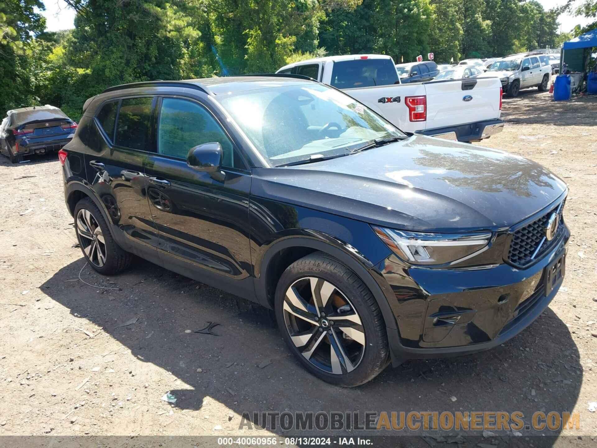 YV4L12UL4R2288047 VOLVO XC40 2024