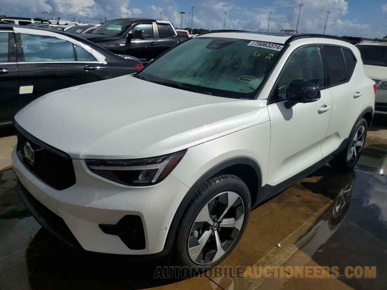 YV4L12ULXR2314263 VOLVO XC40 PLUS 2024