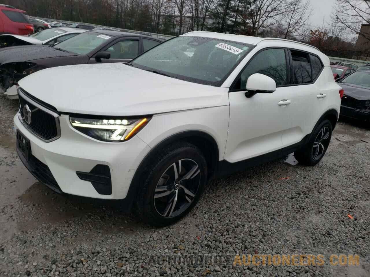 YV4L12UV2P2925001 VOLVO XC40 CORE 2023