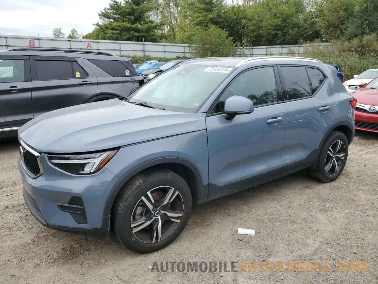 YV4L12UV4P2925081 VOLVO XC40 CORE 2023