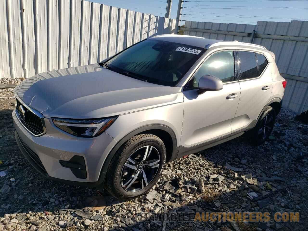 YV4L12UV4P2941247 VOLVO XC40 CORE 2023