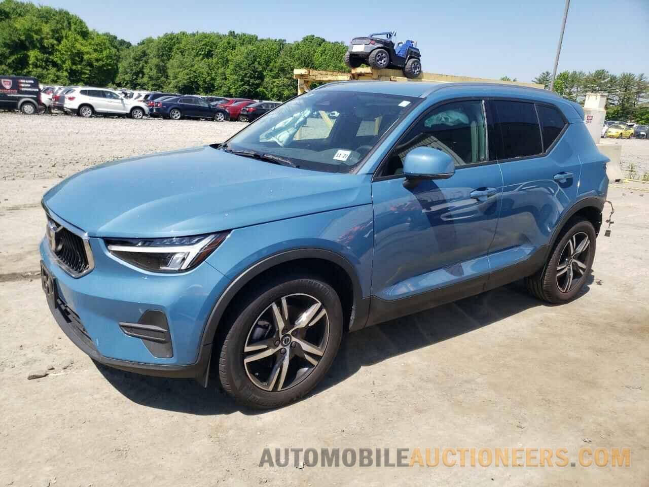 YV4L12UV7P2946006 VOLVO XC40 CORE 2023