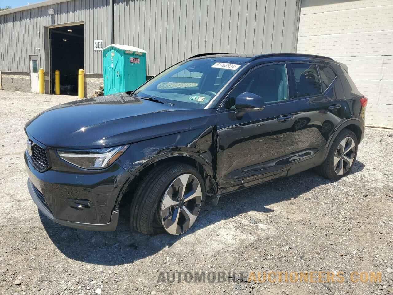 YV4L12UW3P2102635 VOLVO XC40 PLUS 2023