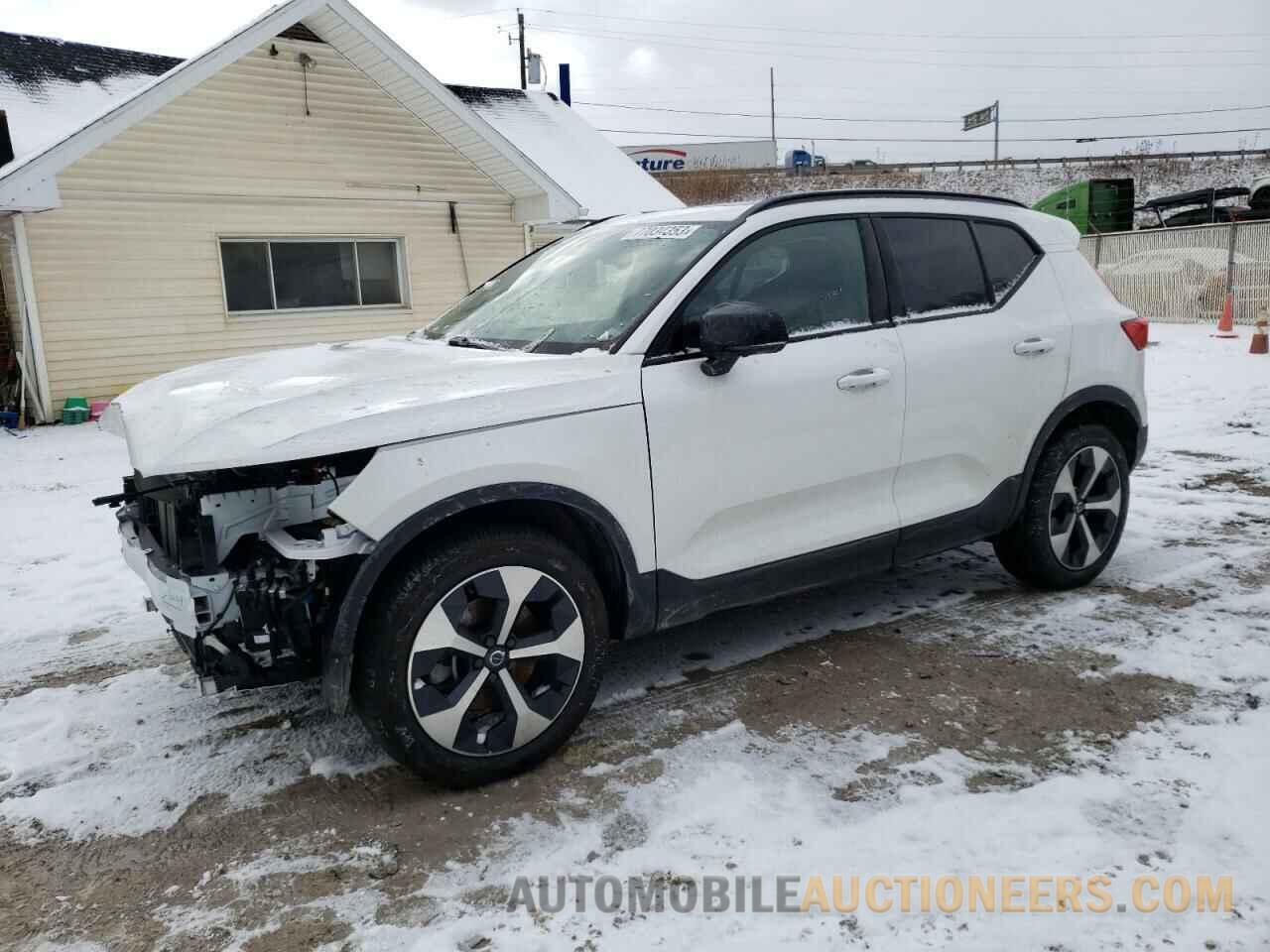 YV4L12UW5P2910551 VOLVO XC40 PLUS 2023