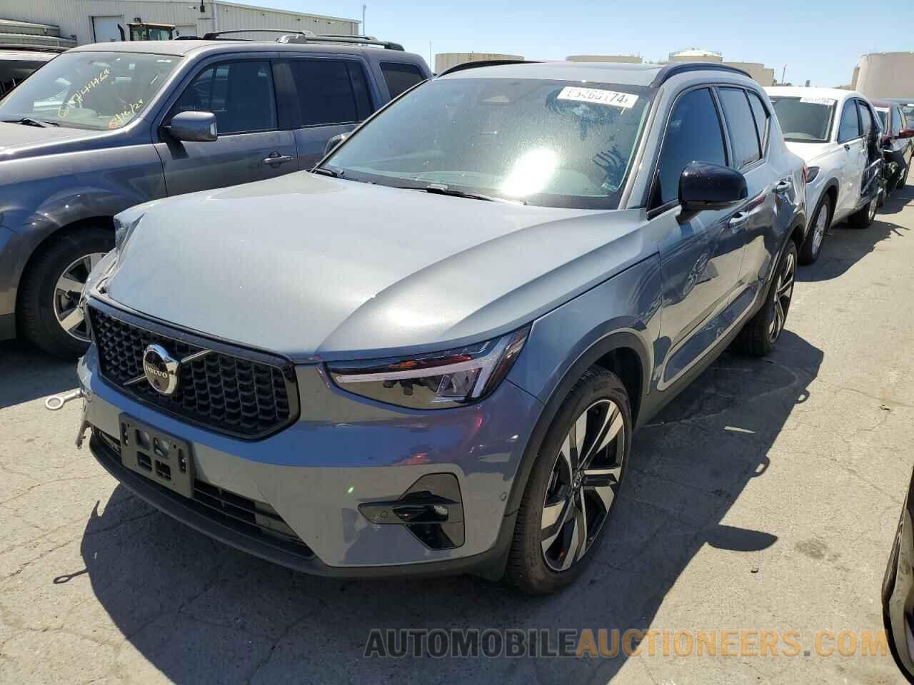 YV4L12UW6P2075639 VOLVO XC40 PLUS 2023