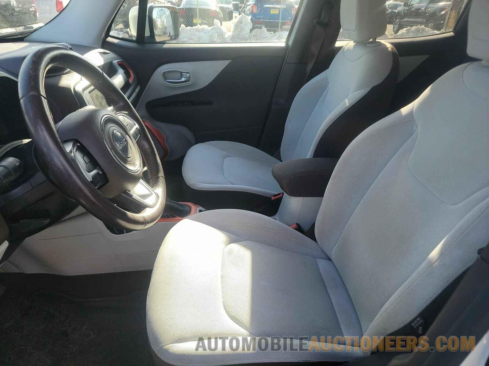 ZACCJBBT3FPB44853 Jeep Renegade 2015