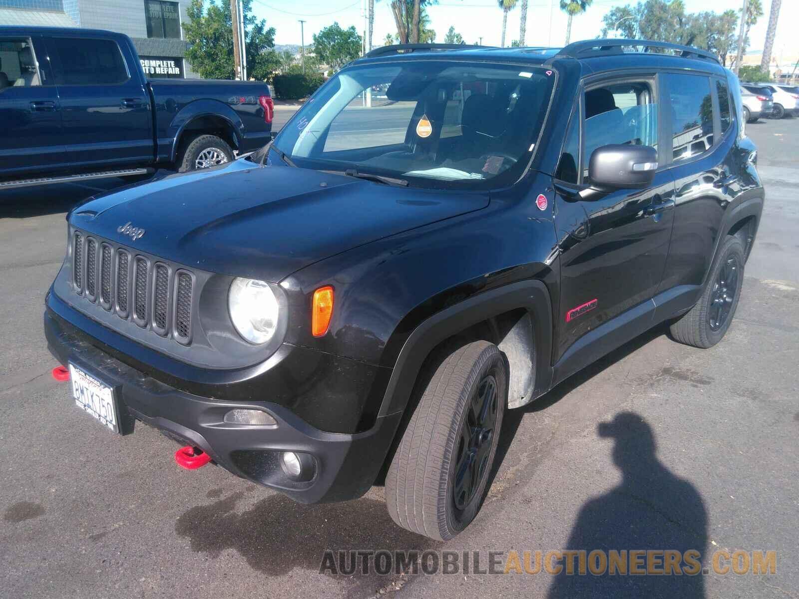 ZACCJBCB0JPG68783 Jeep Renegade 2018