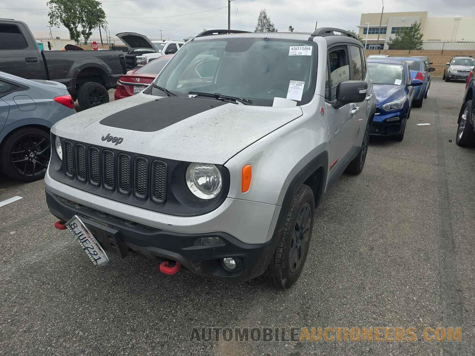 ZACCJBCB2JPH09575 Jeep Renegade 2018