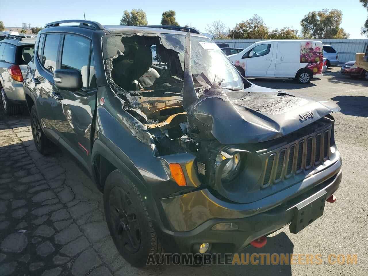 ZACCJBCB6JPH59699 JEEP RENEGADE 2018