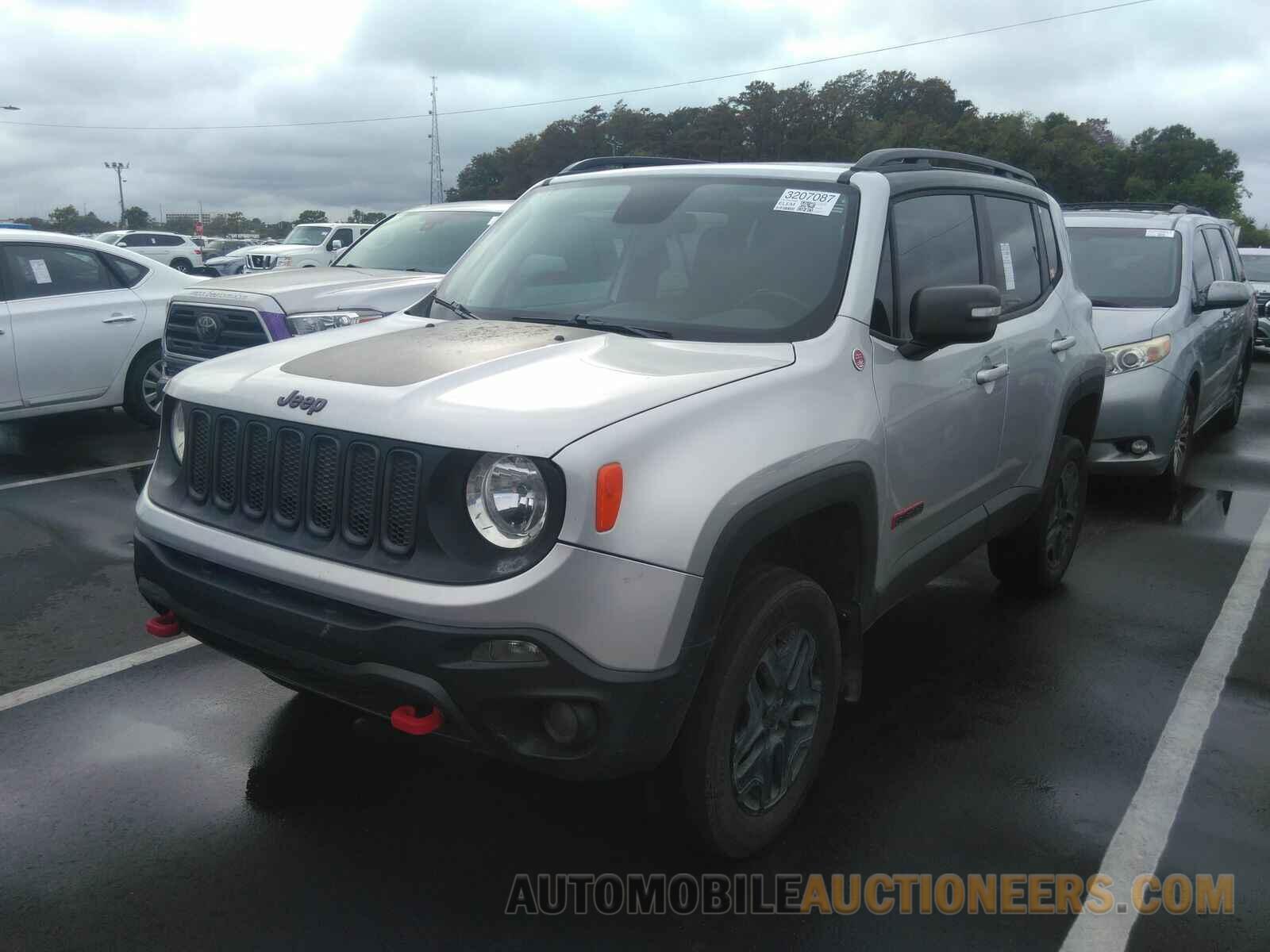 ZACCJBCBXJPG78656 Jeep Renegade 2018