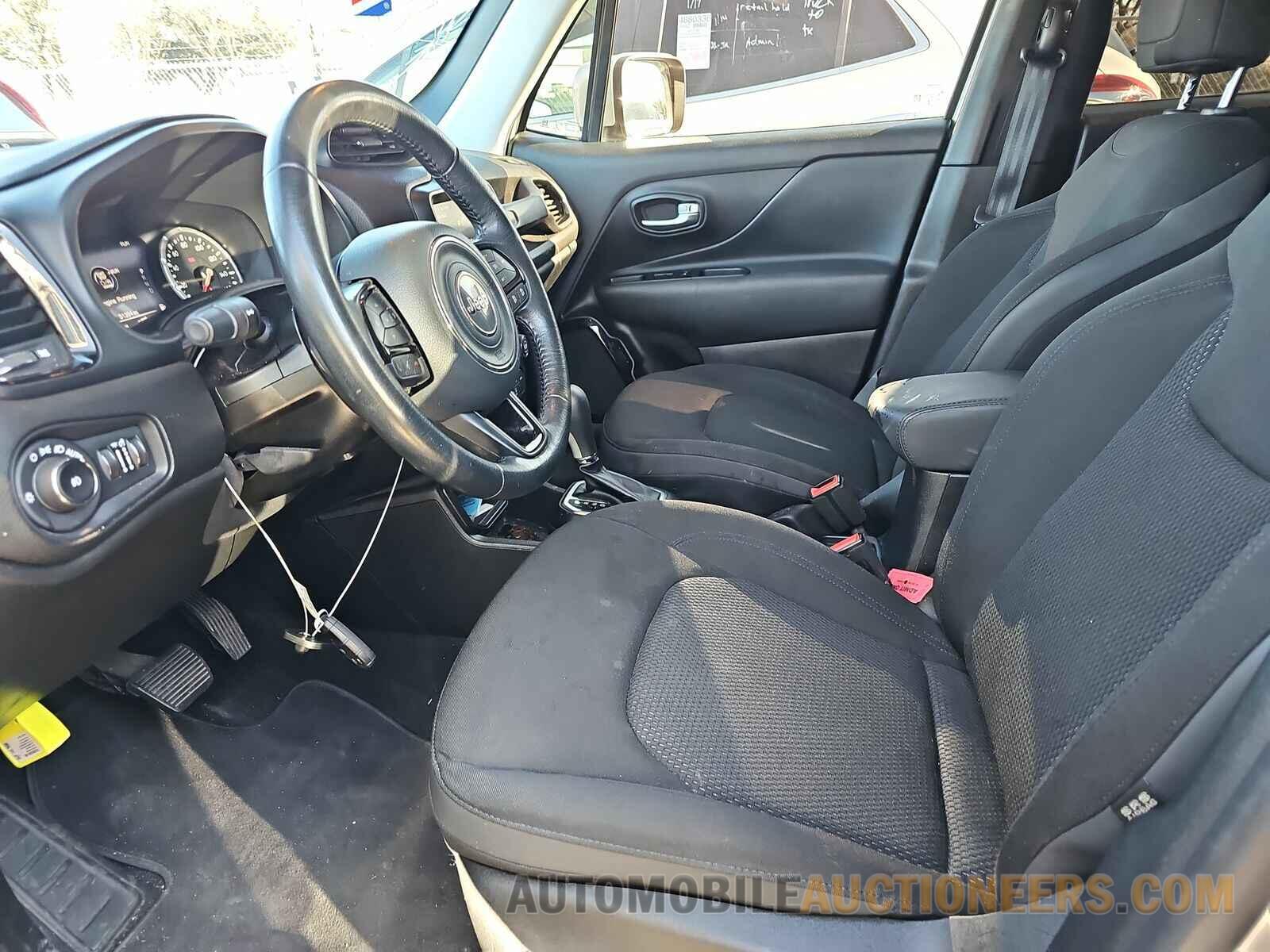 ZACNJABBXLPL75378 Jeep Renegade 2020