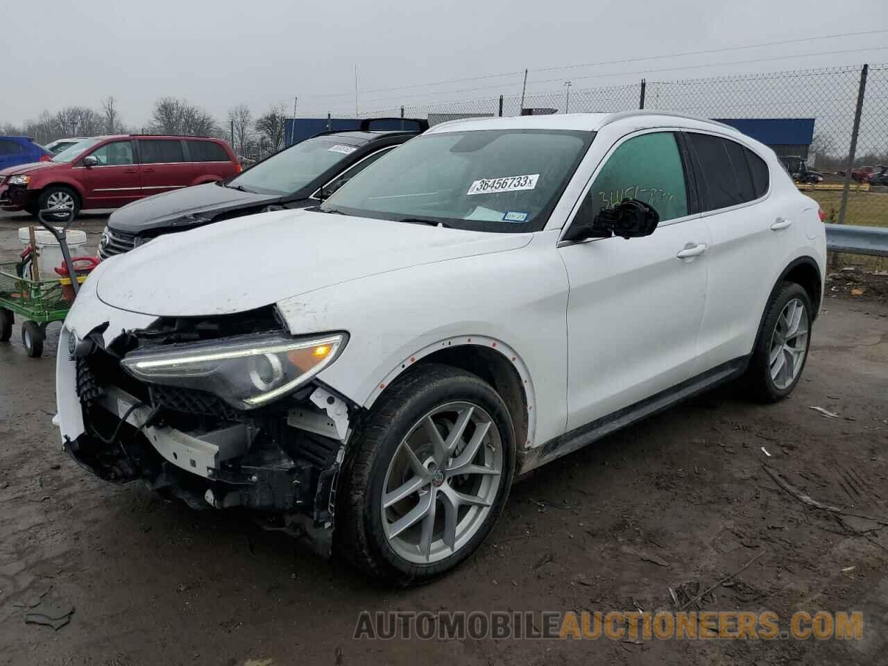 ZASFAKAN6J7B85684 ALFA ROMEO STELVIO 2018