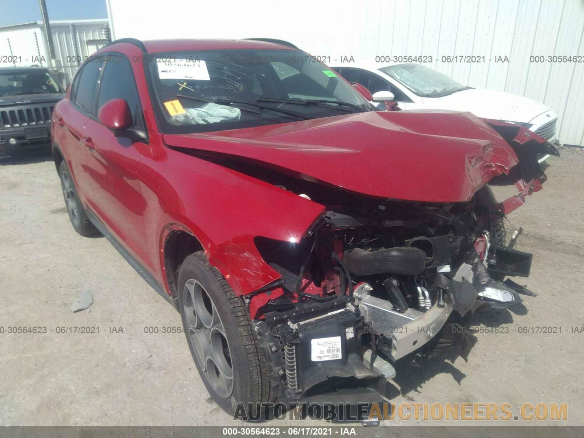 ZASFAKPN7J7B87161 ALFA ROMEO STELVIO 2018