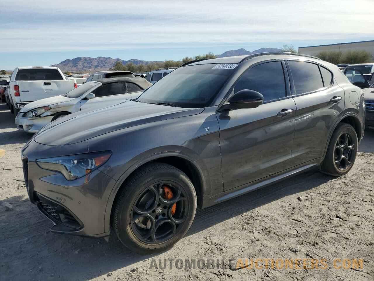 ZASPAKBN3R7D71181 ALFA ROMEO STELVIO 2024