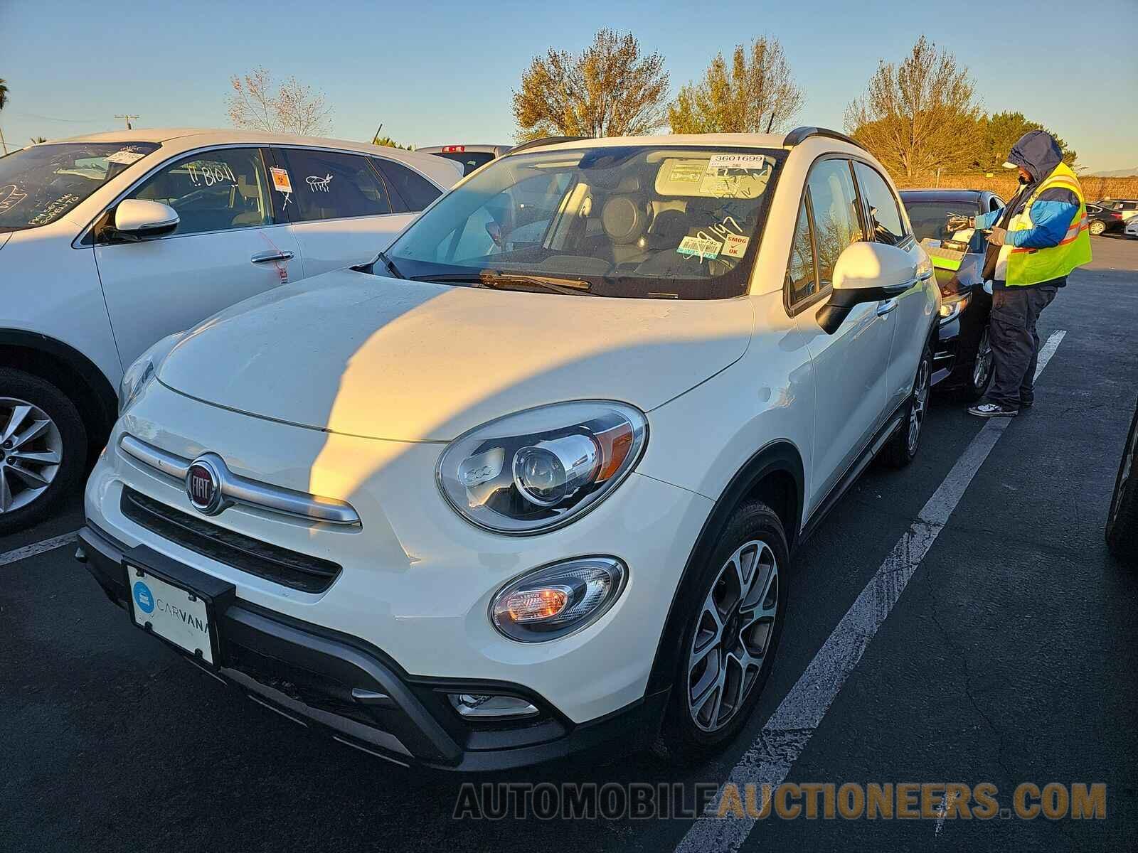 ZFBCFXCB4HP529197 FIAT 500X 2017