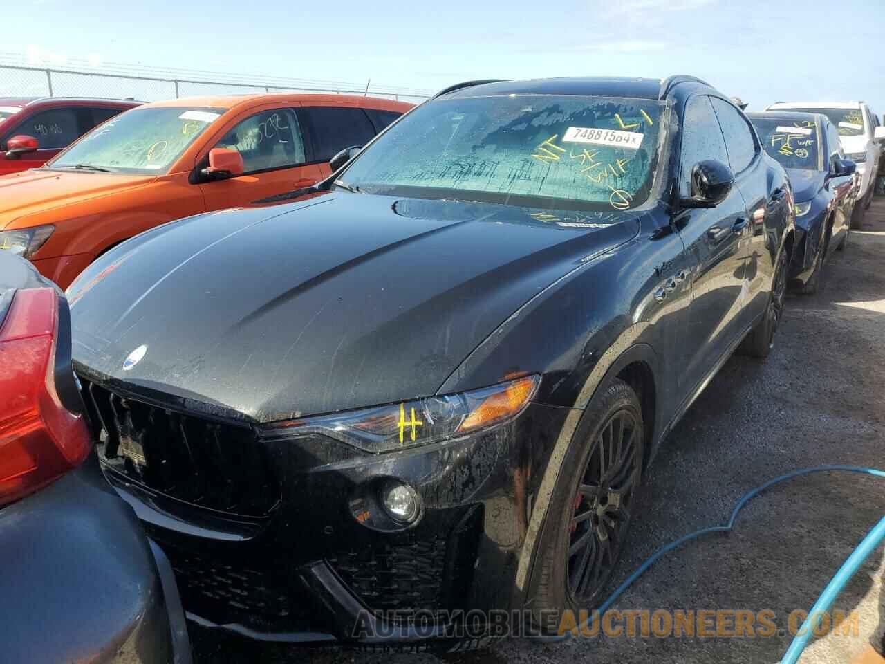 ZN661YUM4RX445220 MASERATI LEVANTE MO 2024