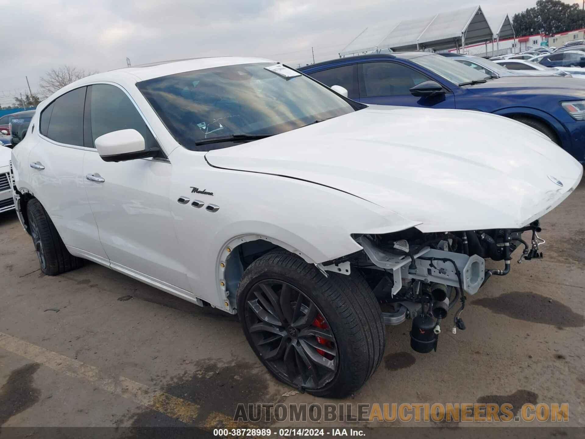 ZN661YUM7PX438968 MASERATI LEVANTE 2023